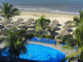 5 Star Playa Royale 2 Bedrooms on the 6th floor ask about our other PRR condos